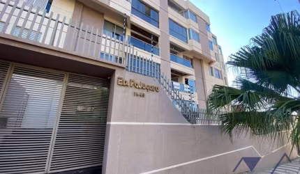 Apartamento com 4 dormitórios para alugar, 148 m² por R$ 4.250,00/mês - Country - Cascavel/PR