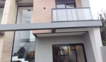 BELO DUPLEX ALTO PADRAO MOBILIADO E DECORADO NO CENTRO DE IMBÉ