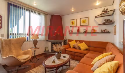 Apartamento de 4m² com 4 quartos em Santana