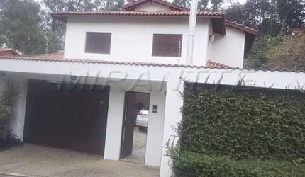 Sobrado de 1800m² com 5 quartos em Vila Amelia