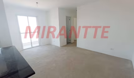 Apartamento de 56m² com 2 quartos em Vila Galvão