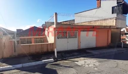 Sobrado de 114m² com 4 quartos em Vila Nova Cachoeirinha