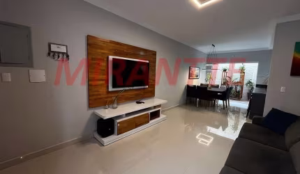 Cond. fechado de 180m² com 3 quartos em Vila Pauliceia