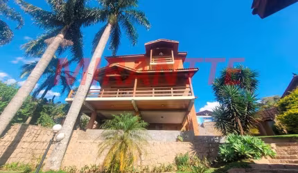 Sobrado de 427.81m² com 4 quartos em Serra da Cantareira