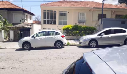 Sobrado de 222m² com 3 quartos em Água Fria