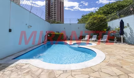 Sobrado de 172m² com 4 quartos em Jardim São Paulo