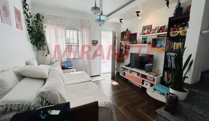 Cond. fechado de 90m² com 2 quartos em Santana