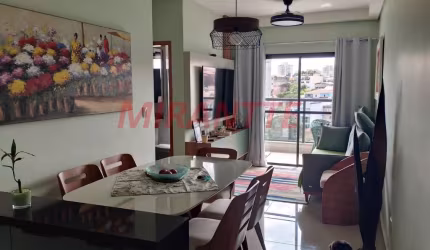 Apartamento de 60m² com 2 quartos em Parque Peruche