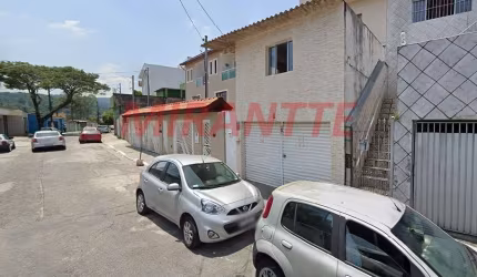 Sobrado de 80m² com 3 quartos em Jardim Peri
