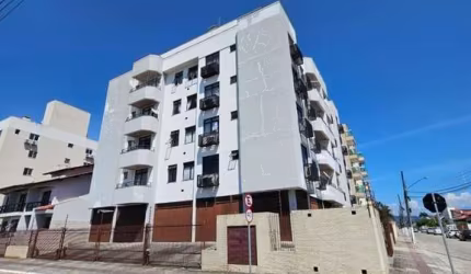 Apartamento à venda em Centro com 104 m², 3 quarto