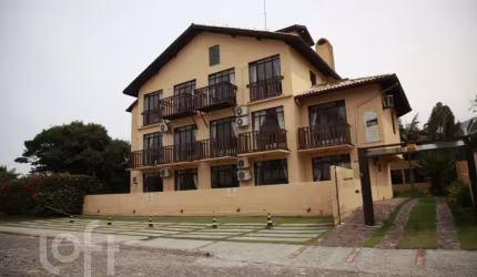 Casa à venda em Açores com 1711 m², 18 quartos