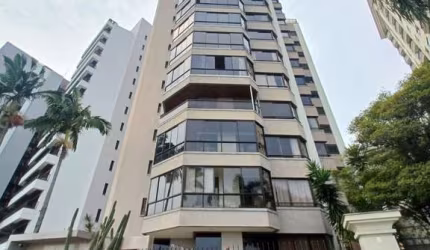 Apartamento de 3 dormitórios na Agronômica