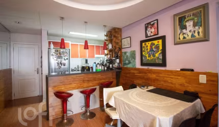Apartamento à venda em Itacorubi com 73 m², 2 quar