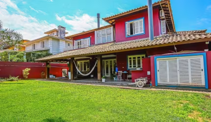 Casa de 5 dormitórios à venda na Lagoa