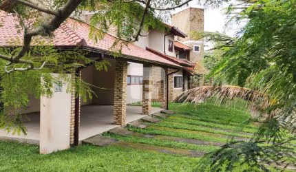 Casa em condomínio no Rio Tavares