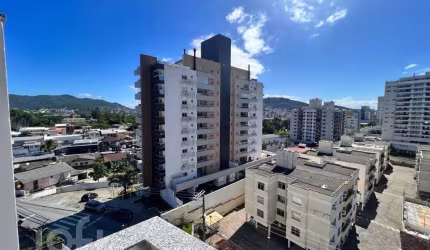 Apartamento à venda em Itacorubi com 115 m², 2 qua