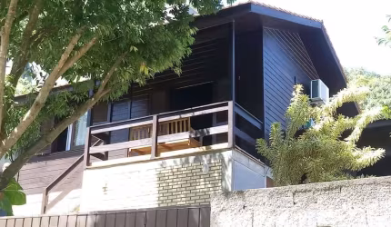 Casa à venda em Rio tavares central com 98 m², 2 q