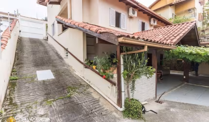 Casa à venda em Trindade com 235 m², 5 quartos, 2