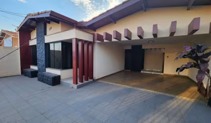 Casa comercial em Artur Nogueira - SP