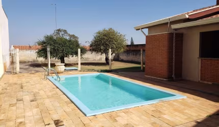 Casa no Resek II em Artur Nogueira