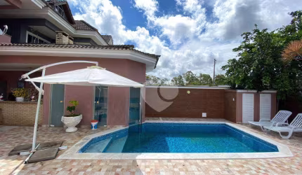 Casa com 4 quartos sendo 4 suítes à venda, 270 m² por R$ 1.100.000 - Guaratiba