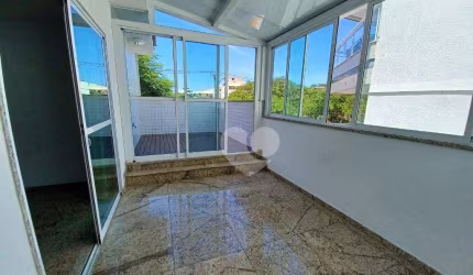 Casa de Condom. Triplex com 4 suítes, 2 vagas, 176 m² por R$ 950.000 - Recreio dos Bandeirantes - Rio de Janeiro/RJ