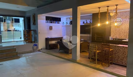 Casa com 4 quartos à venda, 264 m² por R$ 1.600.000 - Recreio dos Bandeirantes -