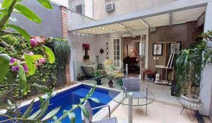Casa de vila - 4 quartos - Alto Padrão - piscina - reformada - excepcional -Exclusividade ! 3 vagas - Cosme Velho - RJ -  R$3.850.000,00