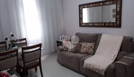 Apartamento reformado com porcelanato no Méier tendo 3 Quartos, sendo próximo aos principais comércios da região e a poucos passos da R. Dias da Cruz.