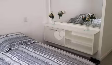 Sala quarto separados - reformado - lindo -  R$ 320.000 - Catete - Rio de Janeiro/RJ