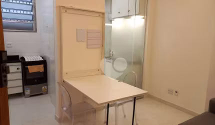Ótimo quarto e sala no quarteirão da praia