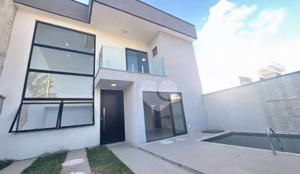 Casa com lazer privativo e RGI em condomínio Vargem Pequena
