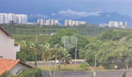 Lopes Enjoy - Aluga - Cobertura Unica linear com 350 metros - 3 quartos ( 1 suíte ) - OPORTUNIDADE!!!!!