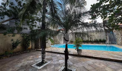 Casa com lazer privativo no Recreio dos Bandeirantes