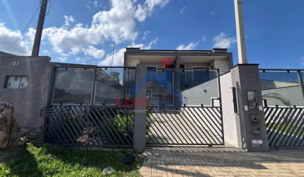 Sobrado à venda no bairro Nações - Fazenda Rio Grande/PR