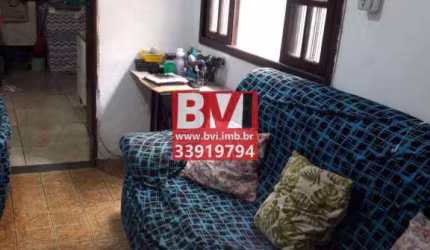 Casa com 3 quartos à venda na Rua Manuel do Nascimento, Irajá, Rio de Janeiro, 58 m2 por R$ 160.000