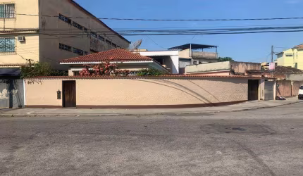 Casa com 3 quartos à venda na Rua Marapendi, 102, Marechal Hermes, Rio de Janeiro, 160 m2 por R$ 650.000
