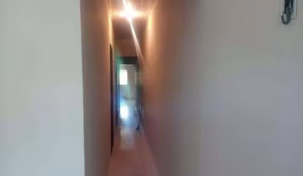 Casa com 3 quartos à venda no Centro, Carapicuíba  por R$ 280.000