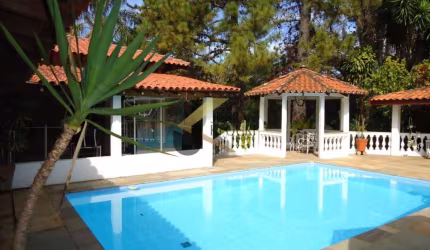 Casa à venda em Sousas, térrea, 7 suítes, salas de estar e de espera, escritório, piscina, ar-condicionado, lavabo, área gourmet, solarium,pomar,poço.