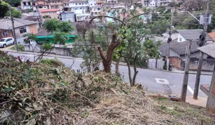 Terreno de 379.5m² no bairro Saco Dos Limões