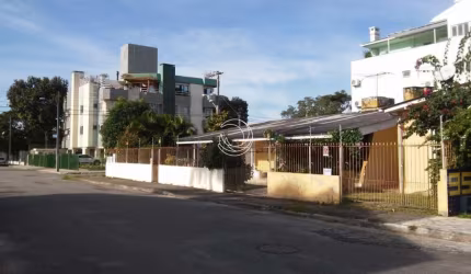 Terreno de 450m² no bairro Canasvieiras