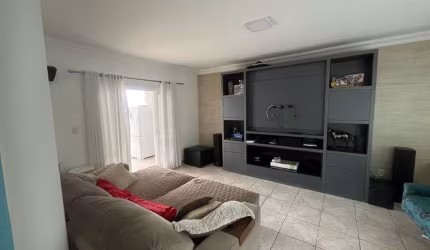 Casa de 6 quartos no bairro Ponta de Baixo, São José.