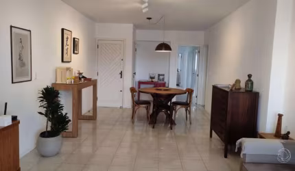 Apartamento com 4 quartos sendo 1 suíte em Balneário