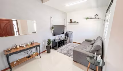 Casa Residencial de 120m² com 3 quartos no Estreito