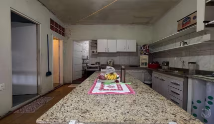 Casa com 4 quartos no bairro Capoeiras, Florianópolis.