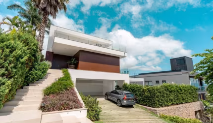 Casa de 604m² com 4 quartos sendo 3 suítes em Cacupé