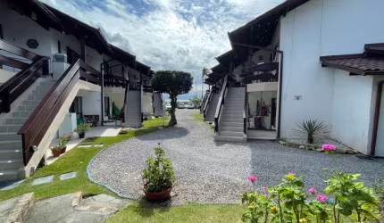 Duplex com 2 quartos e 73m² em Ponta das Canas