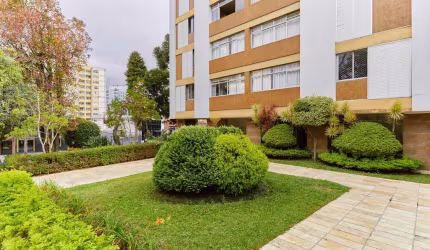 Apartamento com 4 dormitórios à venda, 241 m  por R  1.680.000,00 - Centro Cívico - Curitiba PR