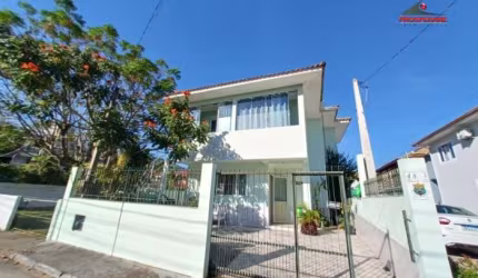 Casa com 3 quartos à venda na HILÁRIO MANOEL DA SILVA, 48, Cachoeira do Bom Jesus, Florianópolis, 110 m2 por R$ 900.000