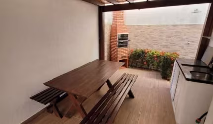 Vendo em Oportunidae Casa nova com ar e armários em Condomínio fechado com 152m2 com 4/4, 3 suítes, espaço gourmet com churrasqueira - Buraquinho - Lauro de Freitas.suítes, espaço goumet